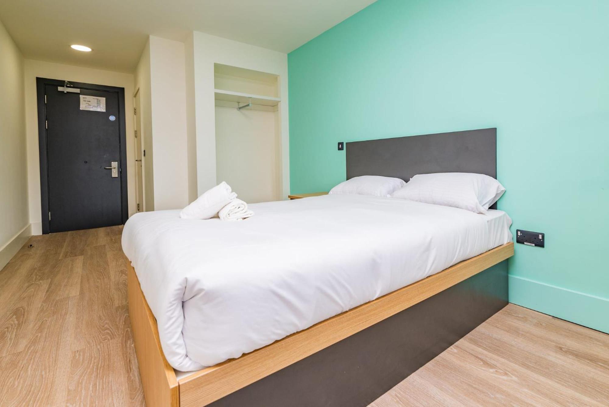 Refurbished Ensuite Rooms With Shared Kitchen At Montrose In Dublin Exterior foto