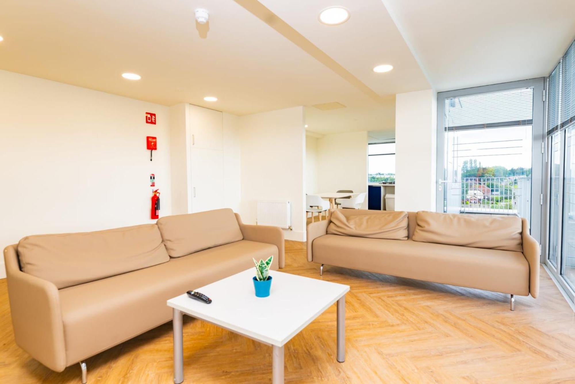 Refurbished Ensuite Rooms With Shared Kitchen At Montrose In Dublin Exterior foto