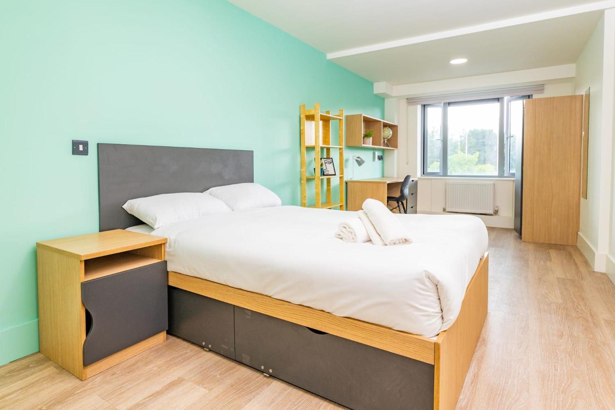 Refurbished Ensuite Rooms With Shared Kitchen At Montrose In Dublin Exterior foto